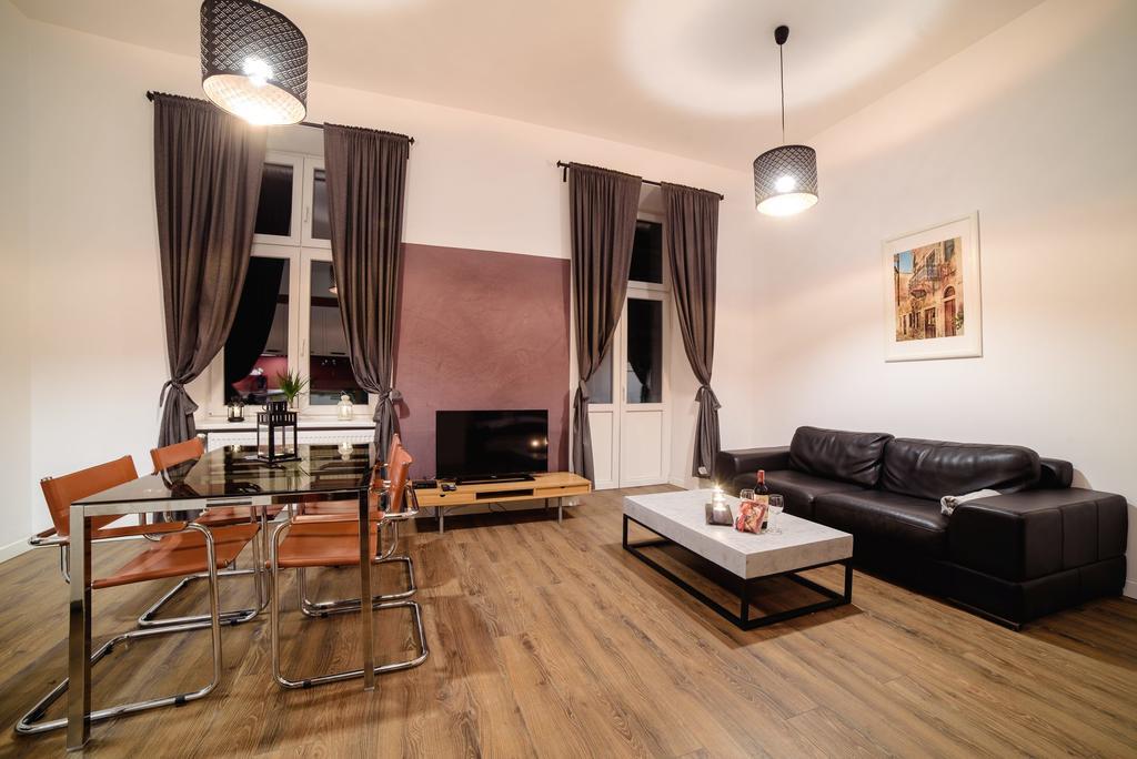 Cracow Rent Apartments - Spacious Apartments For 2-7 People In Quiet Area - Kolberga Street Nr 3 - 10 Min To Main Square By Foot Krasków Eksteriør bilde