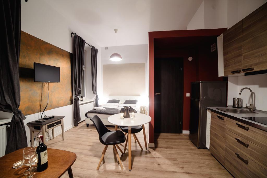 Cracow Rent Apartments - Spacious Apartments For 2-7 People In Quiet Area - Kolberga Street Nr 3 - 10 Min To Main Square By Foot Krasków Eksteriør bilde